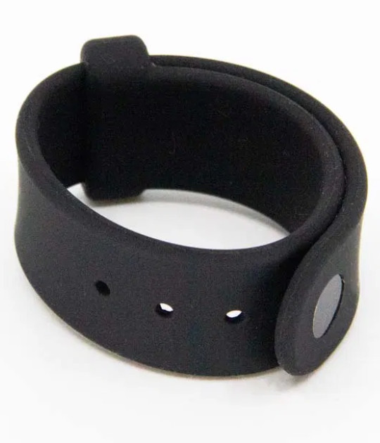 RIN038 Silicone Cockring With Stud