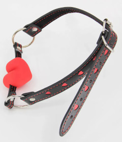 B-GAG01A Gag Silicone Heart Red